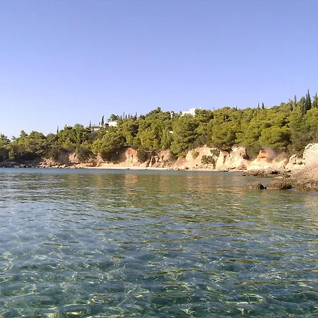 Pentathlon Collection Villa