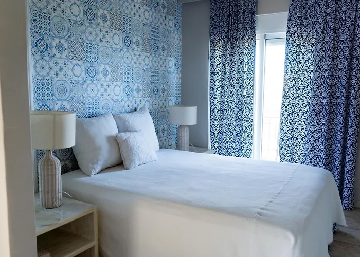 Pentathlon Collection Villa