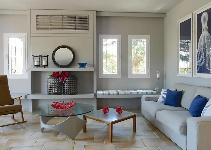 Villa Pentathlon Collection *