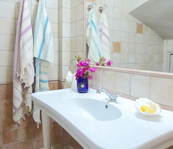 Pentathlon Collection Villa *