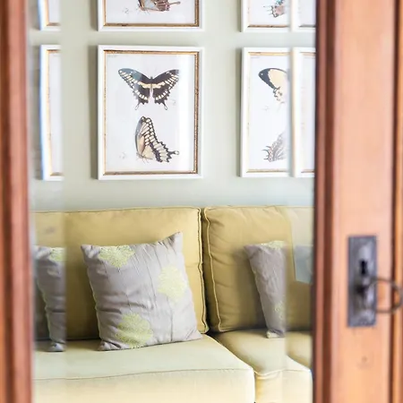 Pentathlon Collection Villa *