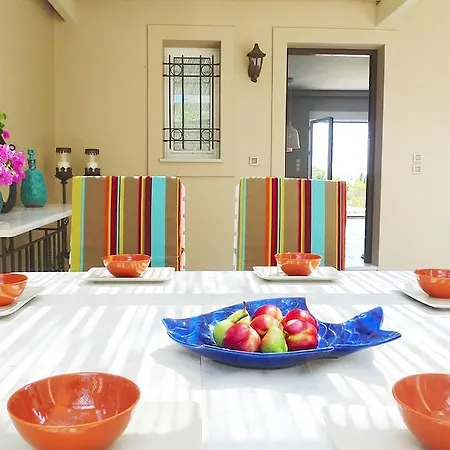 Pentathlon Collection Villa *