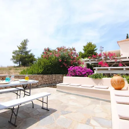Pentathlon Collection Villa *